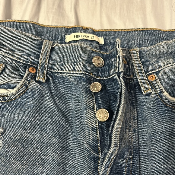 Ripped Jeans. - Picture 4 of 4